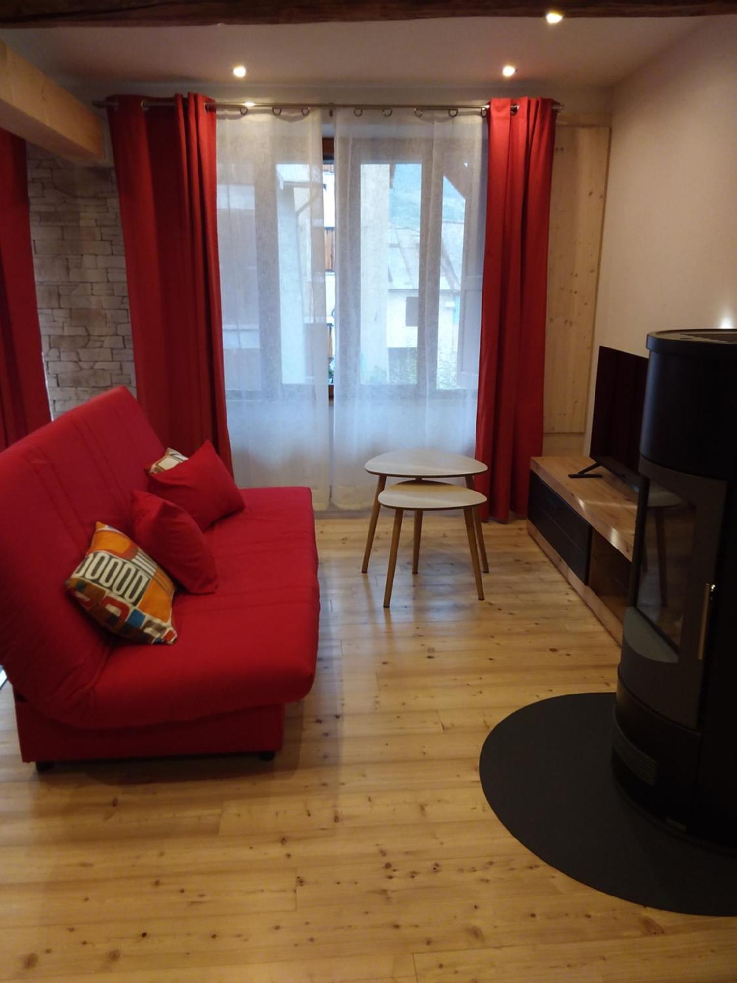 Appartement Dans Maison De Village Crots Exterior foto